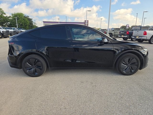 2026 Tesla Model Y RWD