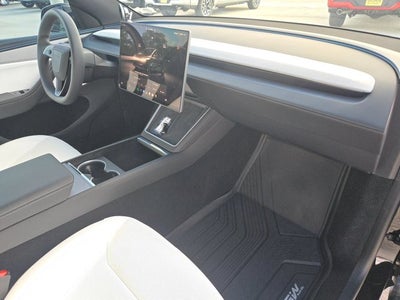 2026 Tesla Model Y RWD