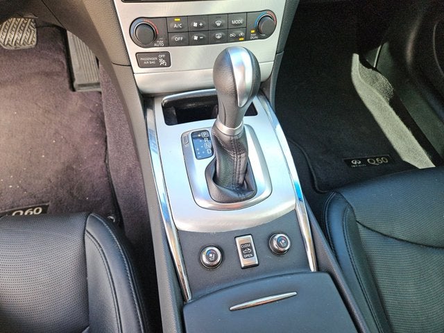 2014 INFINITI Q60 Convertible 2dr