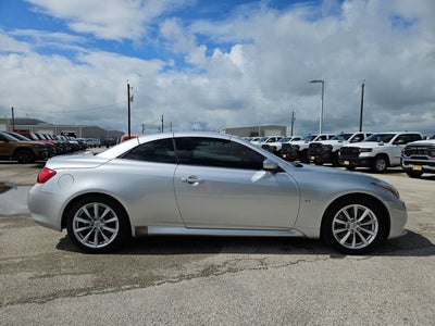 2014 INFINITI Q60 Convertible 2dr