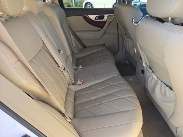 2014 INFINITI QX70 RWD 4dr