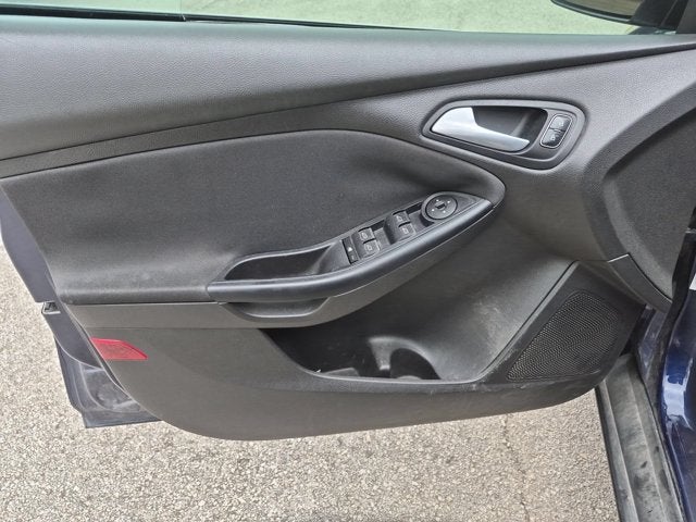 2016 Ford Focus 5dr HB Titanium