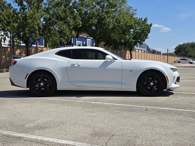 2017 Chevrolet Camaro 2dr Cpe 1LT