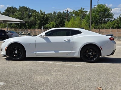 2017 Chevrolet Camaro 2dr Cpe 1LT