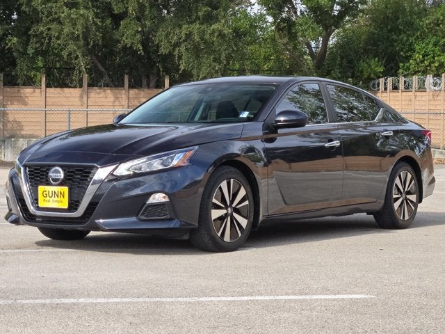2022 Nissan Altima 2.5 SV Sedan