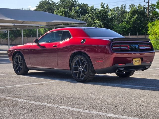 2021 Dodge Challenger SXT RWD