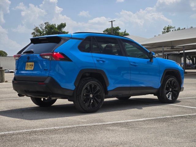 2021 Toyota RAV4 XLE Premium FWD