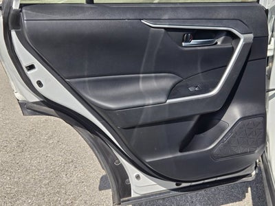 2022 Toyota RAV4 XLE FWD