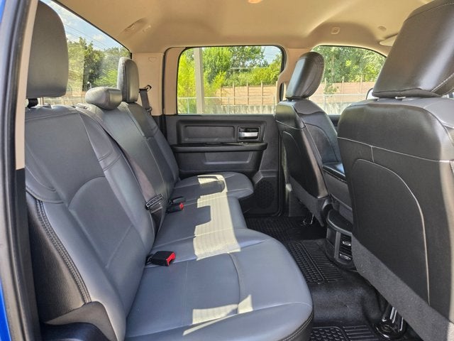 2019 RAM 3500 Tradesman 4x4 Crew Cab 8' Box