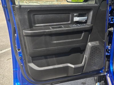 2019 RAM 3500 Tradesman 4x4 Crew Cab 8' Box