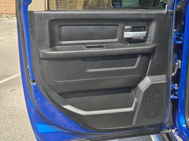 2019 RAM 3500 Tradesman 4x4 Crew Cab 8' Box