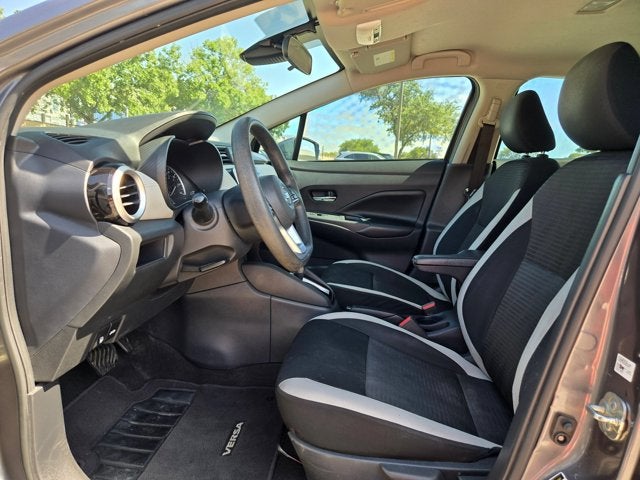 2020 Nissan Versa SV CVT