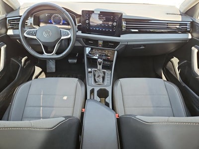 2025 Volkswagen Jetta SE Auto