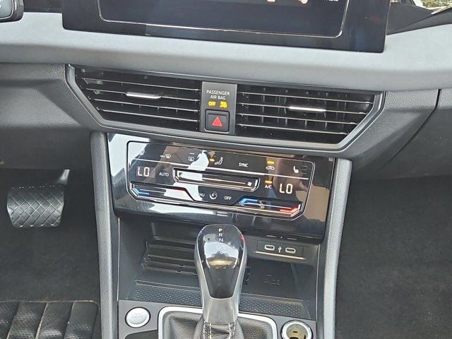 2025 Volkswagen Jetta SE Auto
