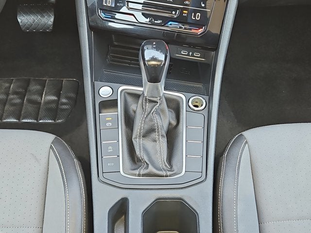 2025 Volkswagen Jetta SE Auto