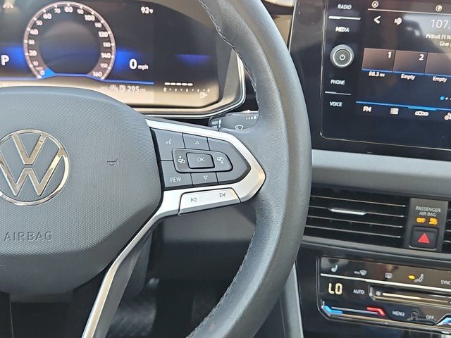 2025 Volkswagen Jetta SE Auto