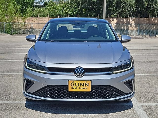 2025 Volkswagen Jetta SE Auto