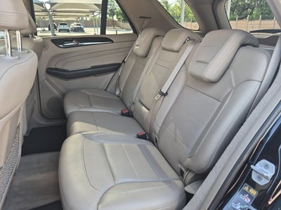 2014 Mercedes-Benz M-Class 4MATIC® 4dr ML 350