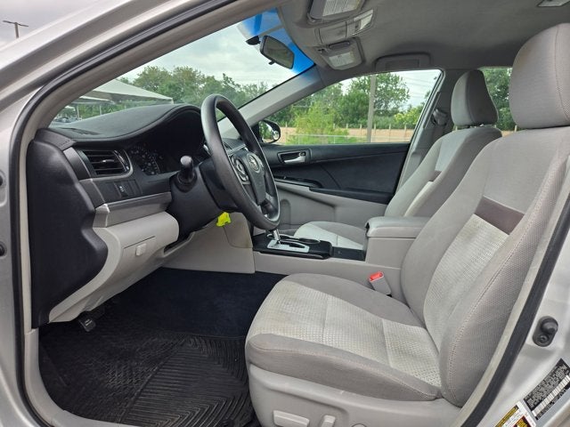 2012 Toyota Camry 4dr Sdn I4 Auto LE