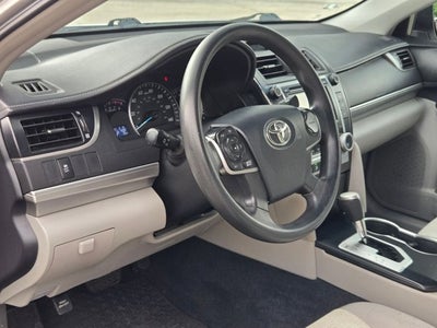 2012 Toyota Camry 4dr Sdn I4 Auto LE