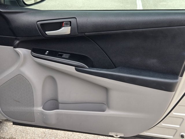 2012 Toyota Camry 4dr Sdn I4 Auto LE
