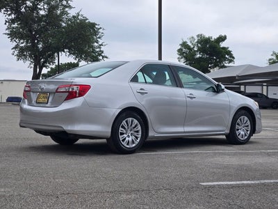 2012 Toyota Camry 4dr Sdn I4 Auto LE