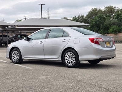 2012 Toyota Camry 4dr Sdn I4 Auto LE