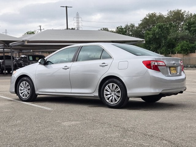2012 Toyota Camry 4dr Sdn I4 Auto LE