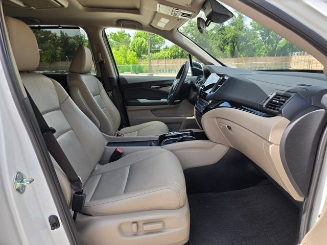 2020 Honda Pilot Touring 8-Passenger AWD