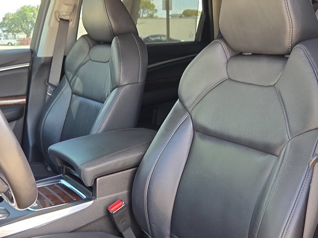 2017 Acura MDX SH-AWD with Technology/Entertainment Pkg