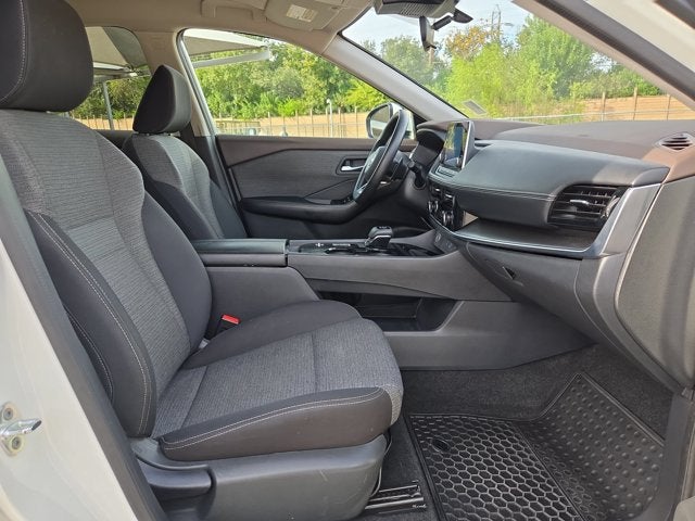 2022 Nissan Rogue FWD SV