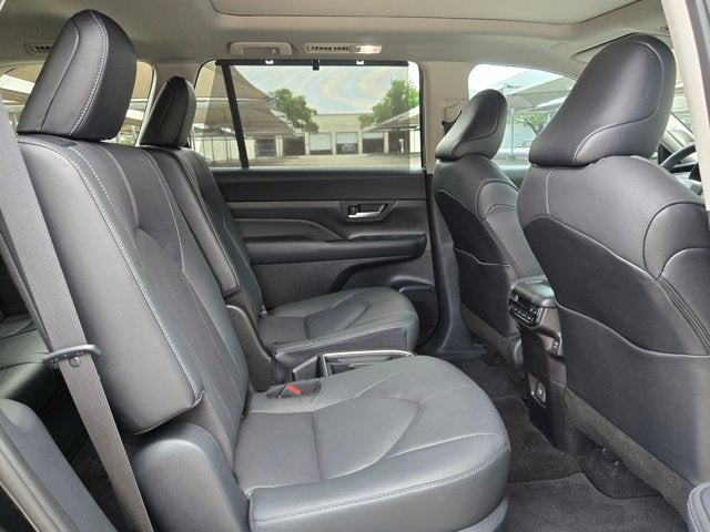 2025 Toyota Grand Highlander Platinum