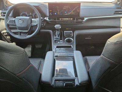 2025 Toyota Sienna XSE FWD 7-Passenger
