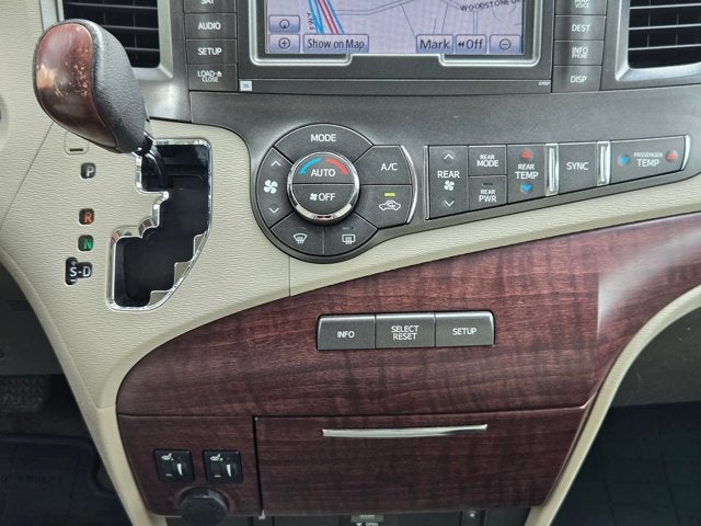 2013 Toyota Sienna XLE