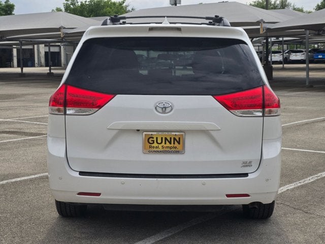 2013 Toyota Sienna XLE