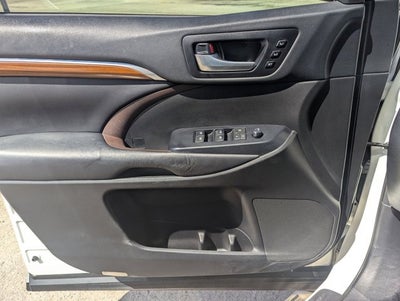 2018 Toyota Highlander Base