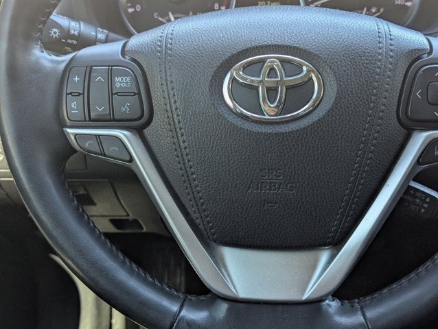 2018 Toyota Highlander Base