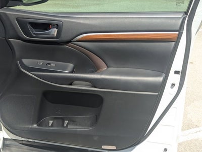 2018 Toyota Highlander Base