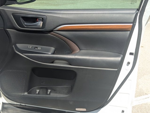 2018 Toyota Highlander Base