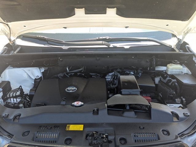 2018 Toyota Highlander Base