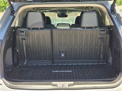 2025 Toyota Highlander Base