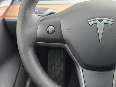 2023 Tesla Model 3 RWD