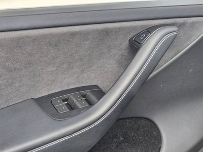 2024 Tesla Model Y Long Range AWD