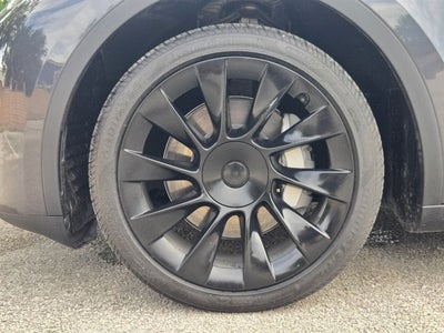 2024 Tesla Model Y Long Range AWD