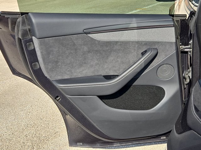 2026 Tesla Model Y Base