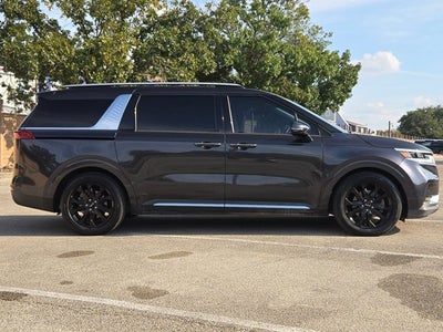 2022 Kia Carnival SX FWD