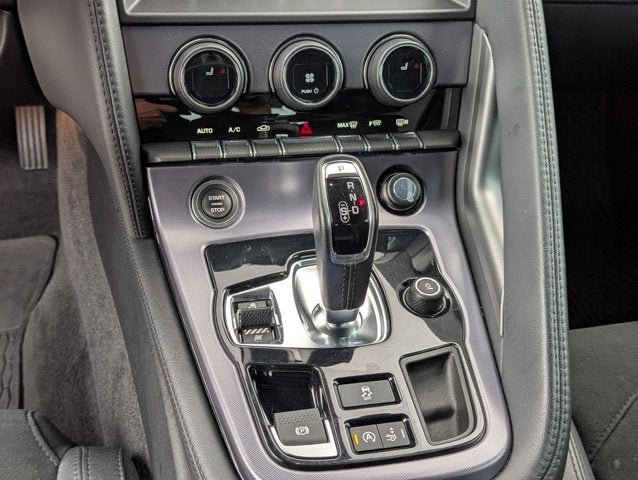 2019 Jaguar F-TYPE P300