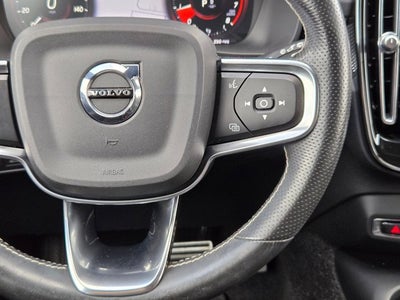 2021 Volvo XC40 T5 AWD R-Design
