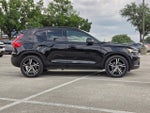 2021 Volvo XC40 T5 AWD R-Design