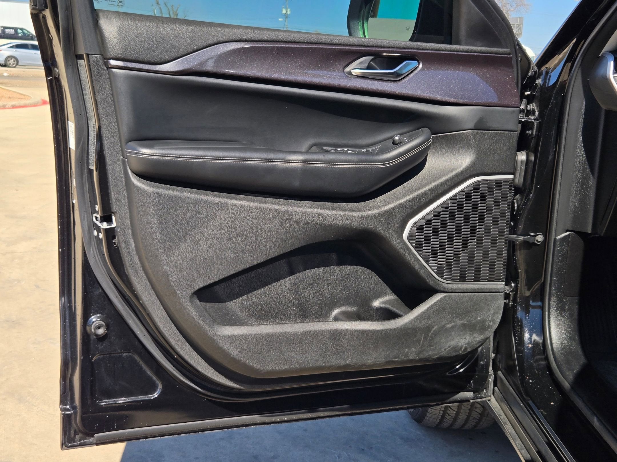 2022 Jeep GRAND CHEROKEE L LAREDO